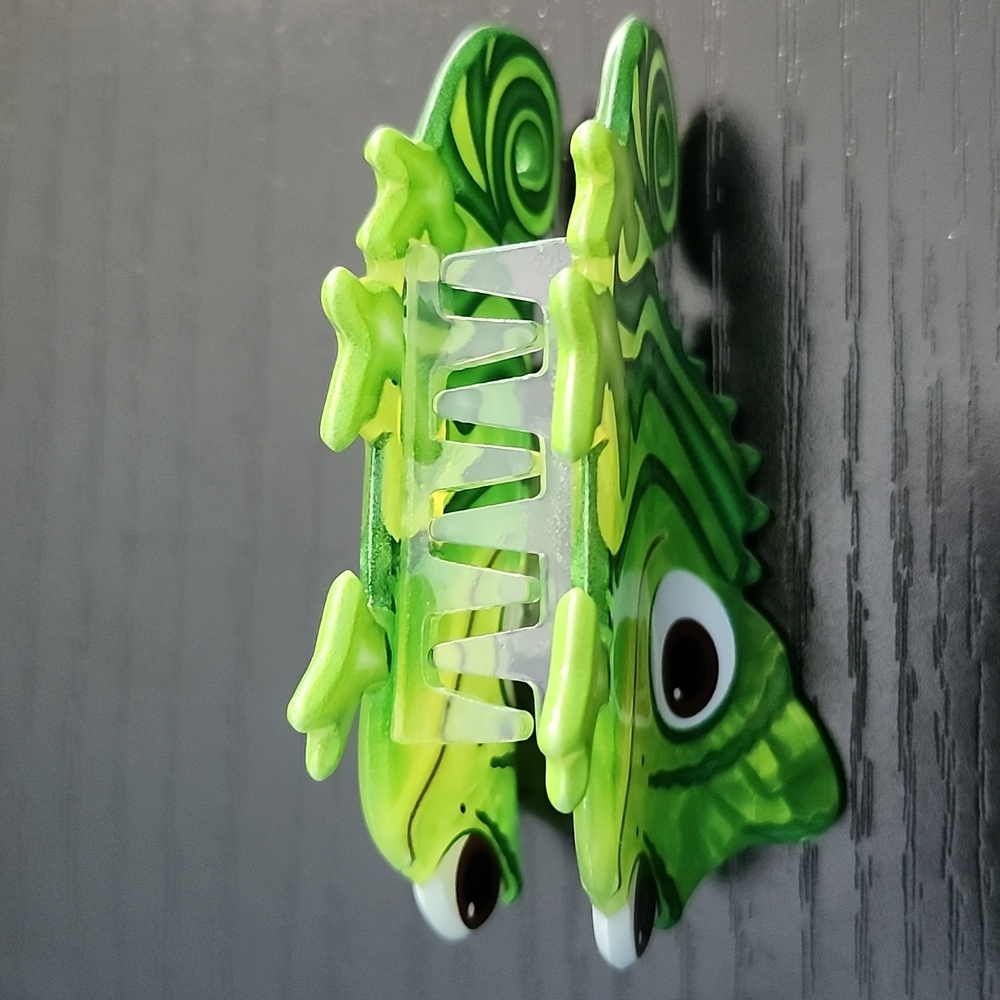 Disney's Tangled - Pascal Hair Clip - Picture 3 of 6